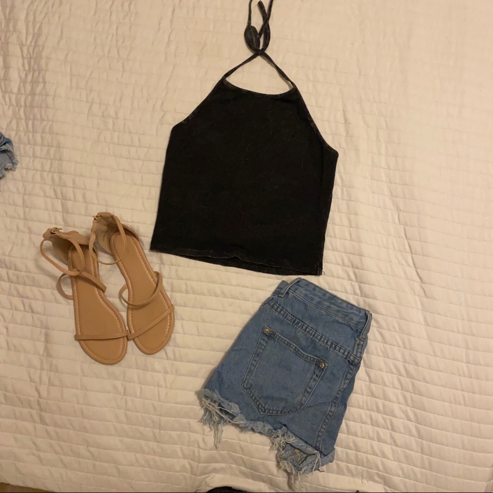 Black Detailed Halter Crop